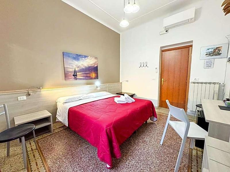 NAUTILUS HOTEL image