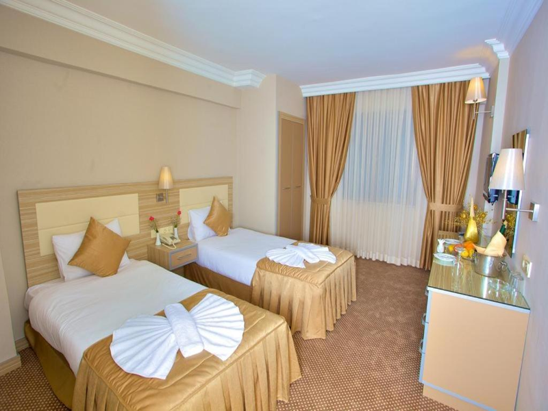 EMIN HOTEL  image