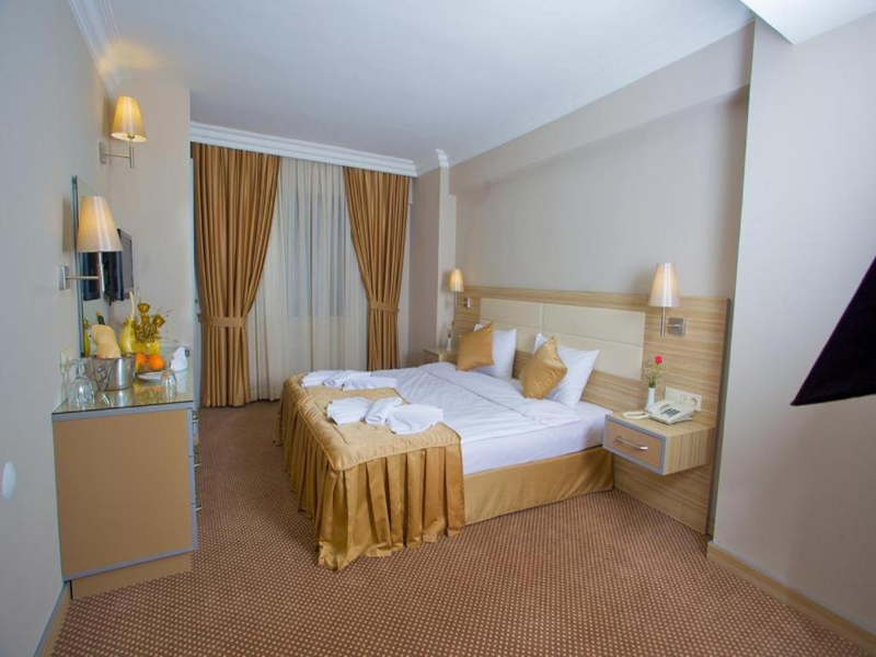 EMIN HOTEL  image