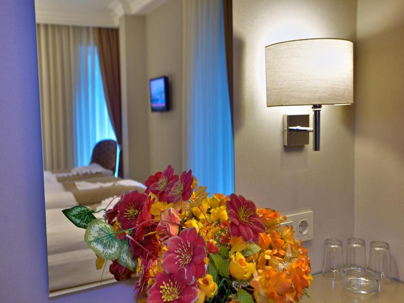 EMIN HOTEL  image