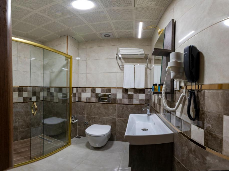 EMIN HOTEL  image