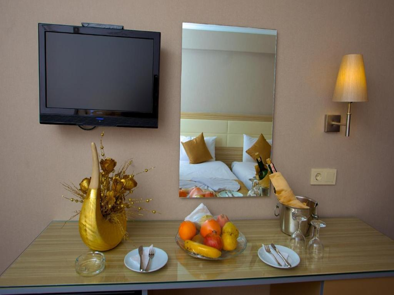 EMIN HOTEL  image