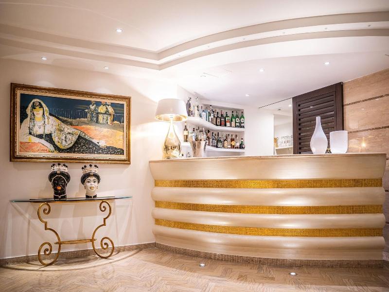 Hotel Tiffany's image