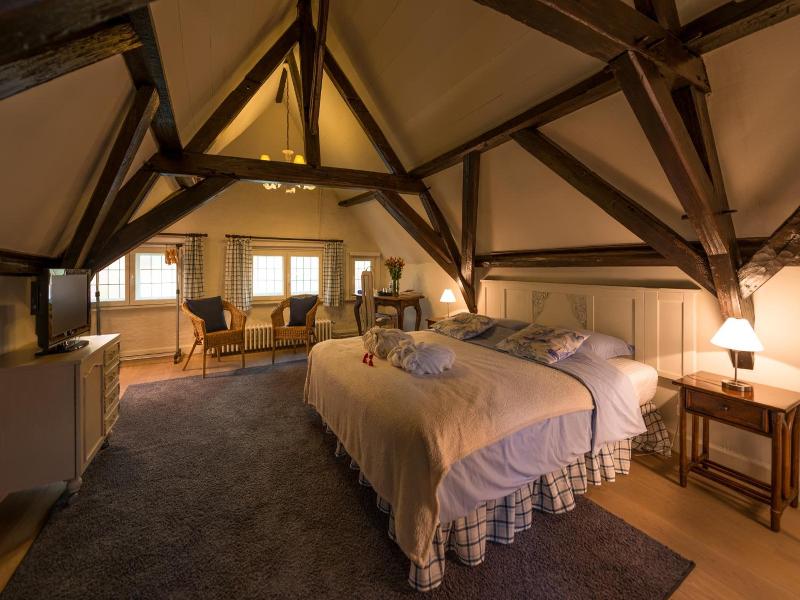 Next Door Bed And Breakfast image