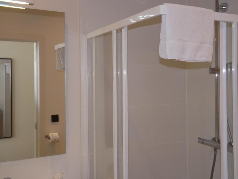 Polaris Hotel image