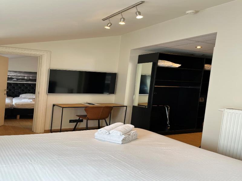 Polaris Hotel image