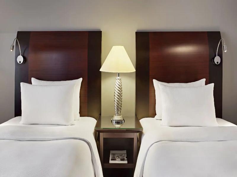 Lindner Hotel Cologne City Plaza image