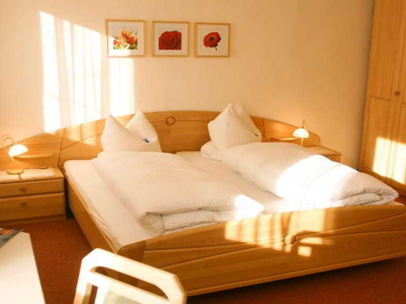 Hotel Gasthof Lowen image