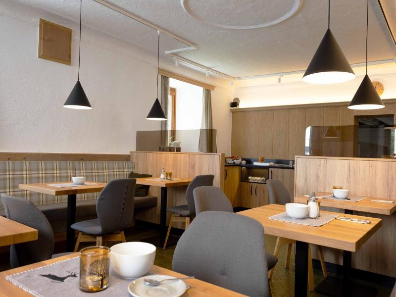 Hotel Gasthof Lowen image