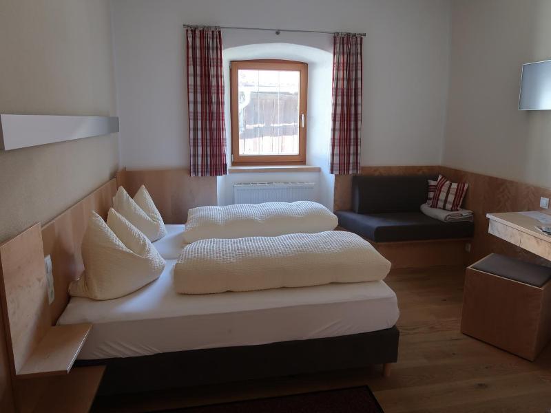 Hotel Gasthof Lowen image