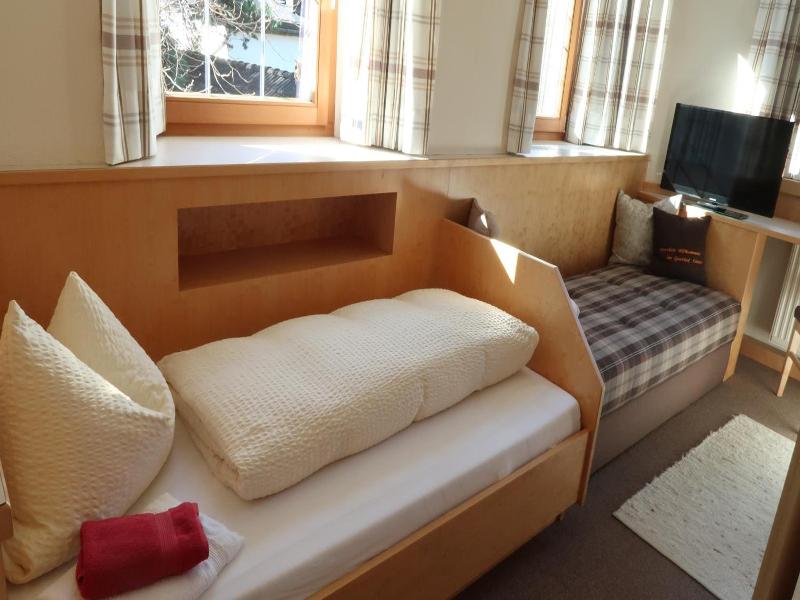 Hotel Gasthof Lowen image