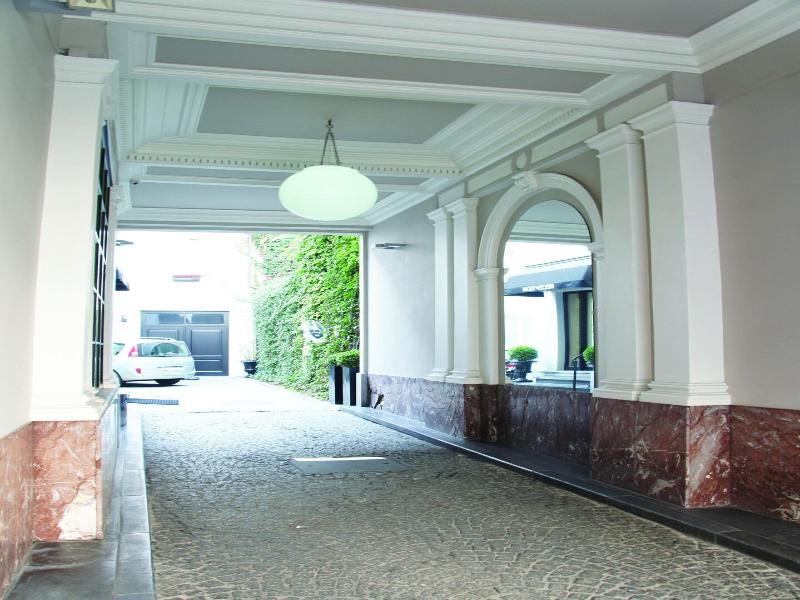 Hotel La Legende image