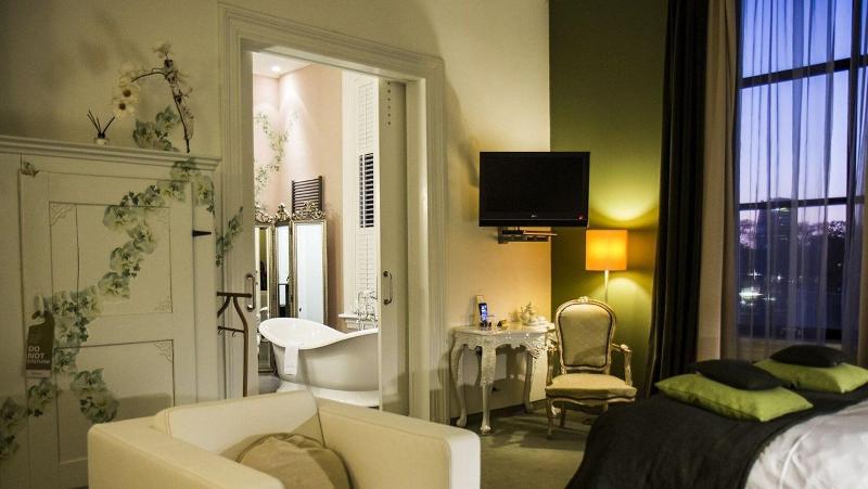 Suite Hotel Pincoffs image