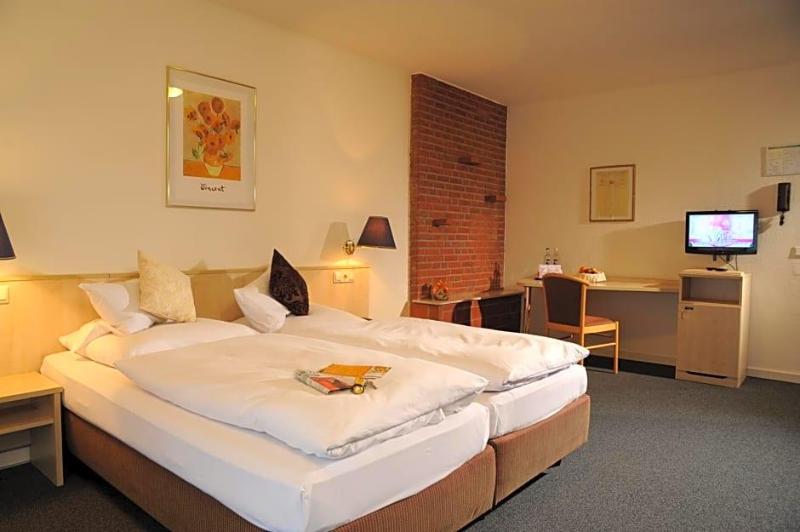 Air Hotel Wartburg image