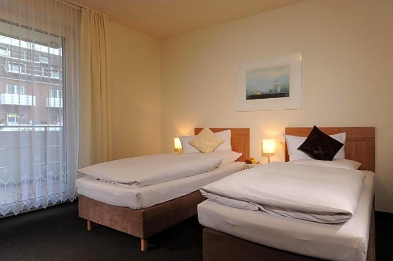 Air Hotel Wartburg image