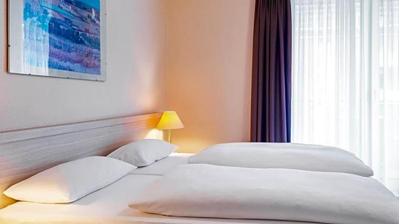 Air Hotel Wartburg image