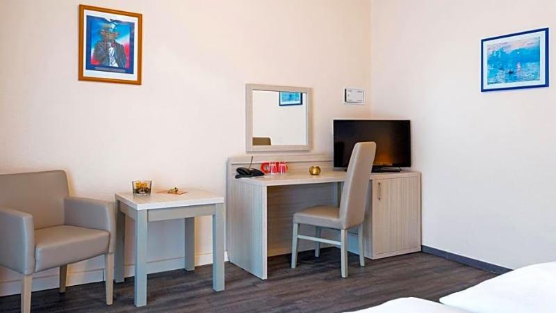 Air Hotel Wartburg image