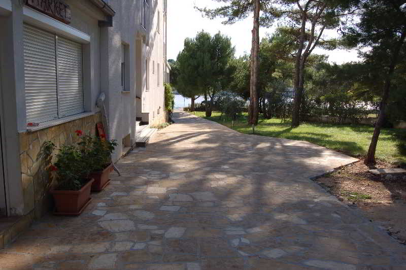 Gorgonia Apartments