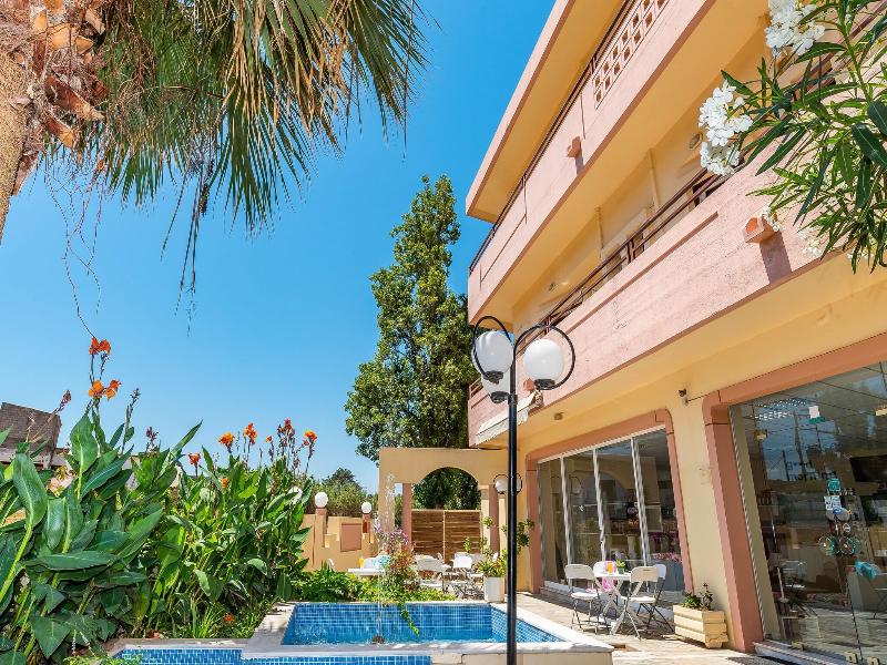 Louladakis Apartments image