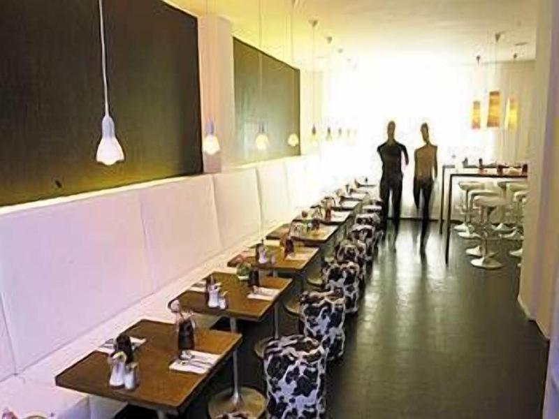 Victorie Hotel image