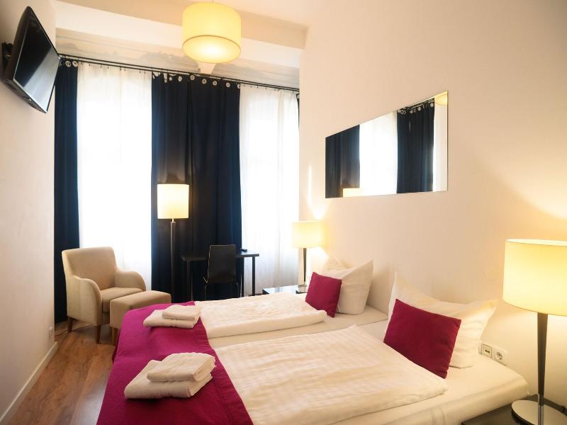 Goldmarie image