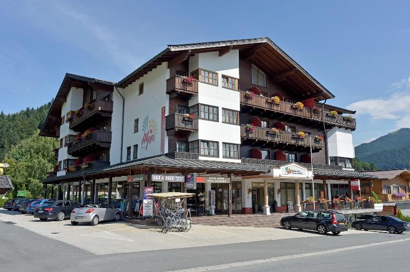Hotel Alpin Scheffau image