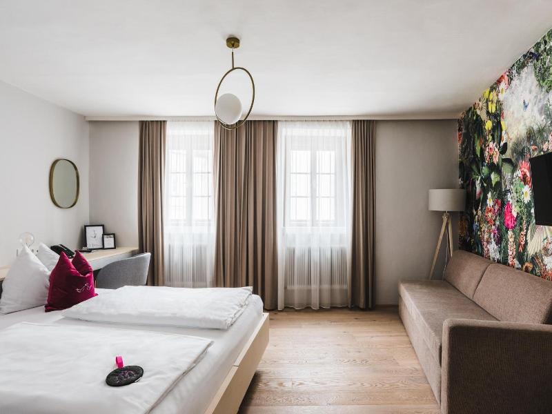 Altstadthotel Weisse Taube image