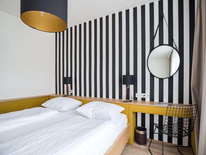 Altstadthotel Weisse Taube image