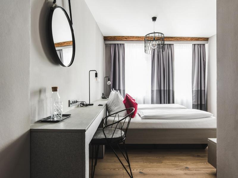 Altstadthotel Weisse Taube image