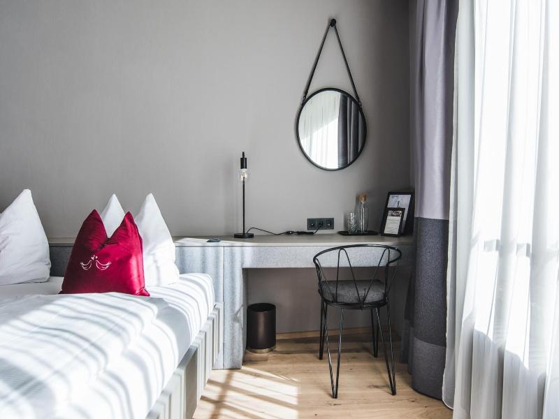 Altstadthotel Weisse Taube image