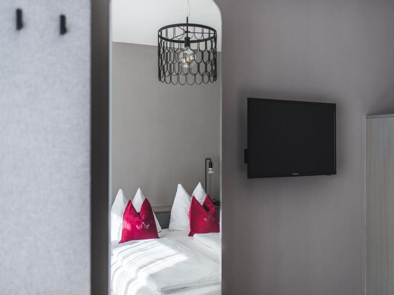 Altstadthotel Weisse Taube image