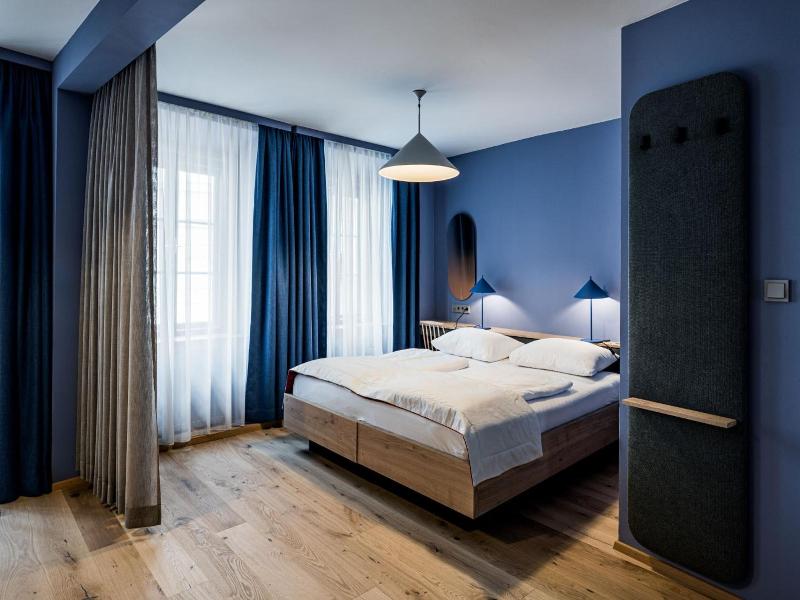 Altstadthotel Weisse Taube image
