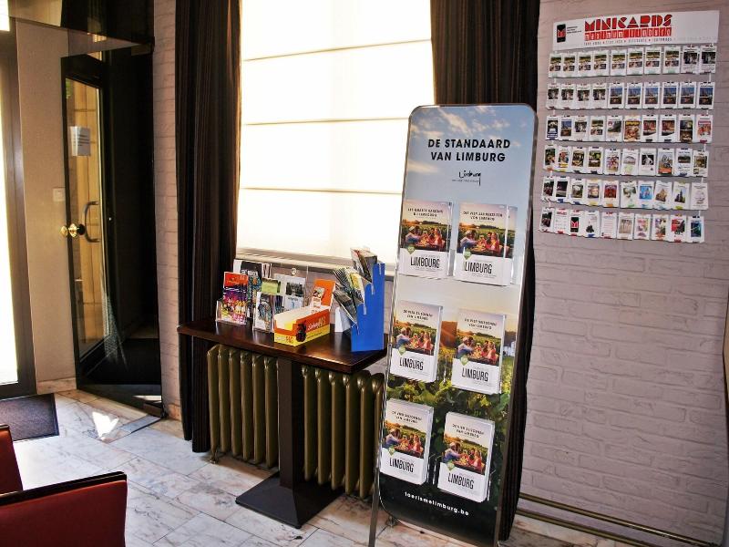 Carlton Hotel image