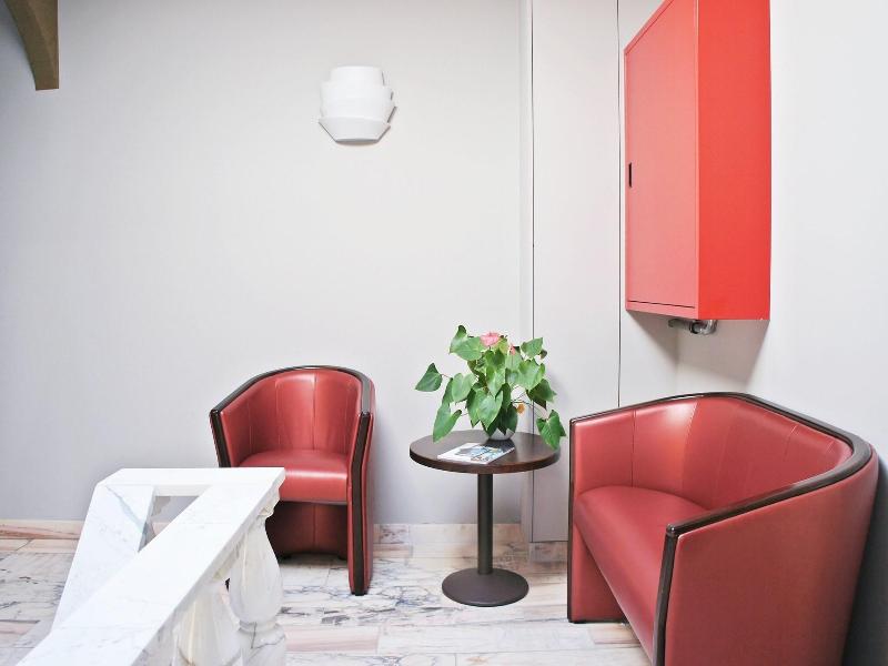 Carlton Hotel image