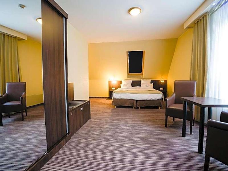 Europe Hotel image