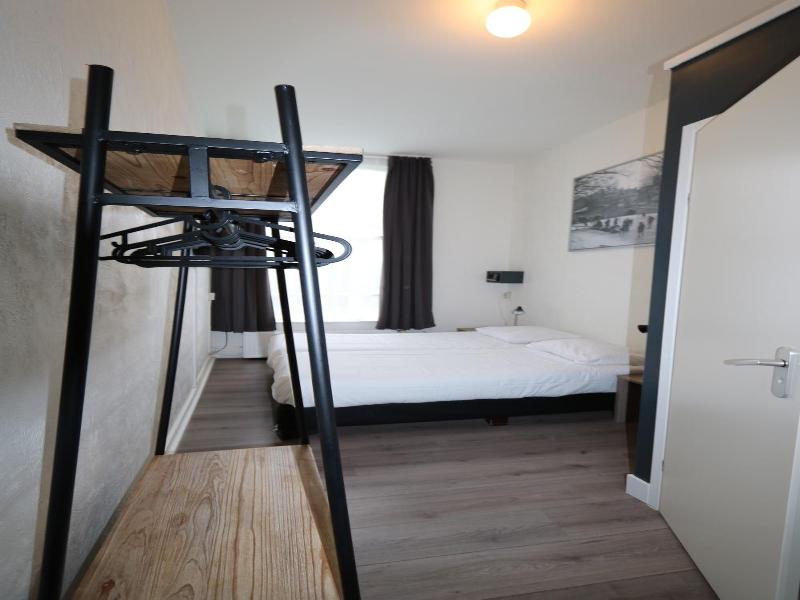 Budget Hotel Hortus image