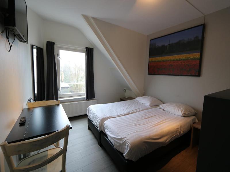 Budget Hotel Hortus image