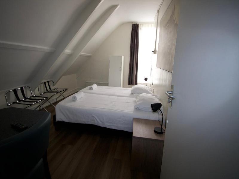 Budget Hotel Hortus image