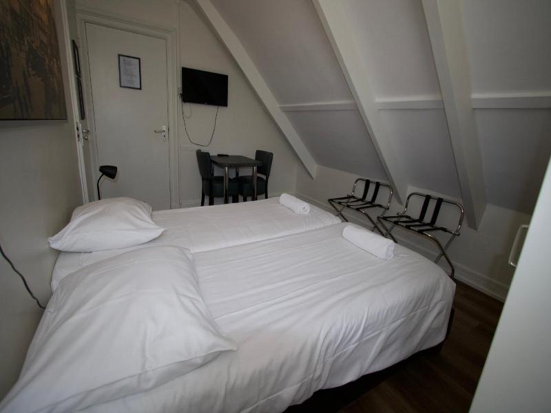 Budget Hotel Hortus image