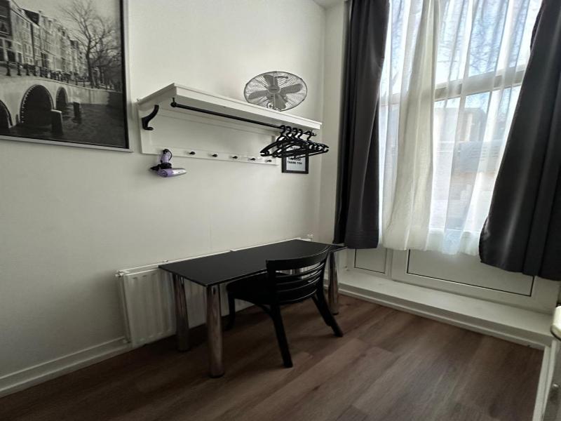 Budget Hotel Hortus image