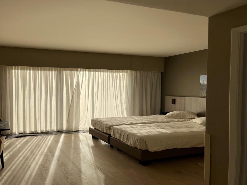 In Den Bonten Os Hostellerie image