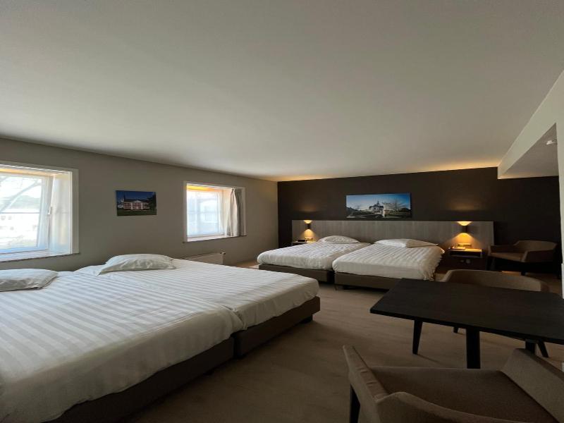 In Den Bonten Os Hostellerie image