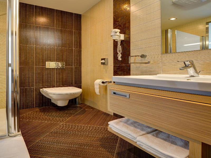 Ponteo   Activity Park image