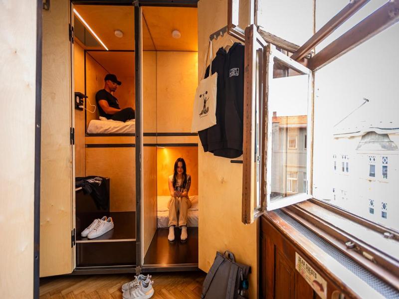 Sir Toby’s Hostel image