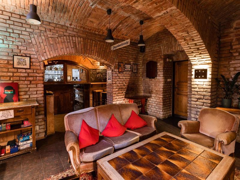 Sir Toby’s Hostel image