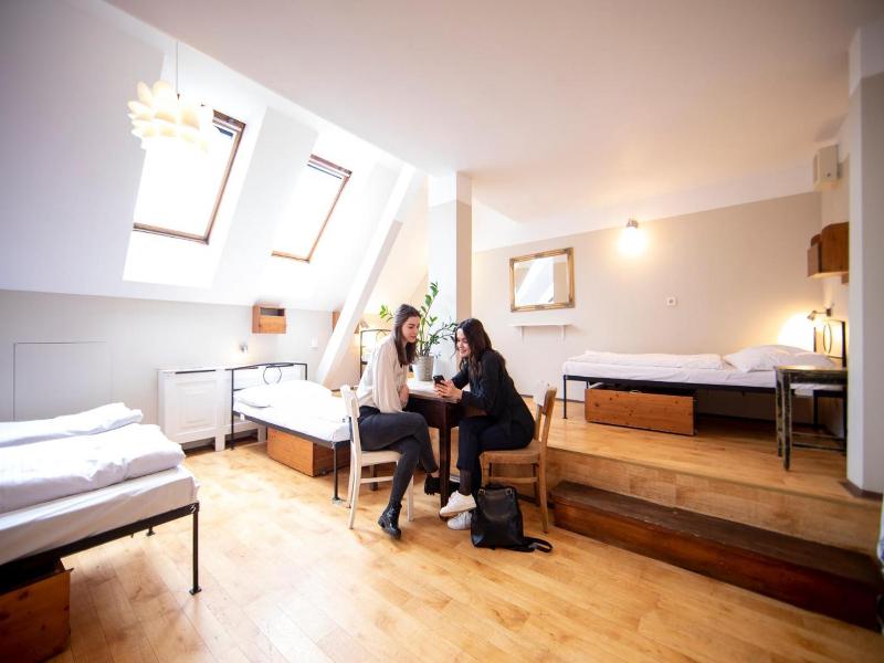 Sir Toby’s Hostel image