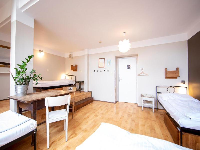Sir Toby’s Hostel image