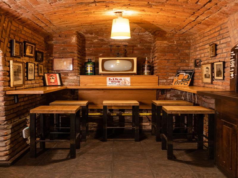 Sir Toby’s Hostel image