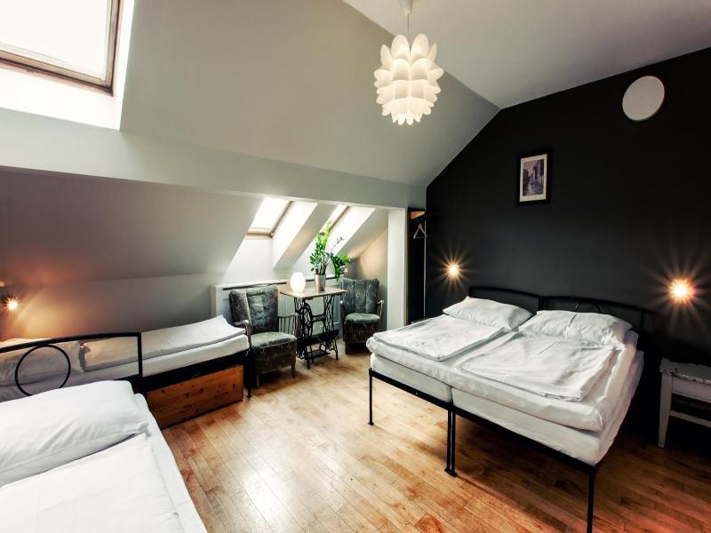 Sir Toby’s Hostel image