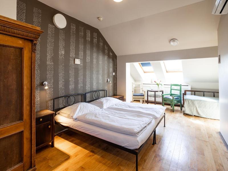 Sir Toby’s Hostel image
